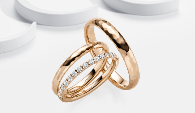 Signature Gold Wedding Rings | acredo