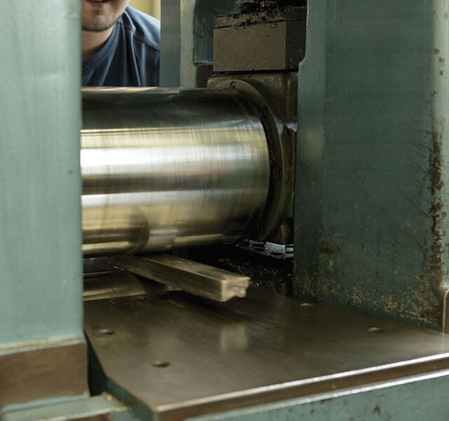 De l'alliage à l'ébauche de bague